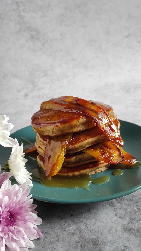 I love making, plating and eating pancakes.

These plantain pancakes are such a crowd pleaser. I love to serve with some butterscotch sauce and pan fried plantain slices. Delicious. 

Recipe in my cookbook, The Little Veggie Cookbook. Order via the link on my profile.

#pancakeparty #TheLittleVeggieCookbook